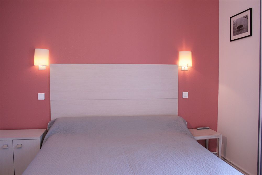 Hotel De Perros, The Originals Boutique Ngoại thất bức ảnh